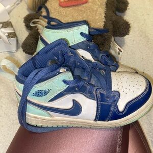 Nike Jordan boy or girl 🖤💙🩷